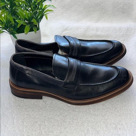 Kenneth Cole Black Leather Loafers Sleek Moccasin Style - Picture 3 of 11